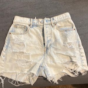 Selling high rise pacsun shorts.